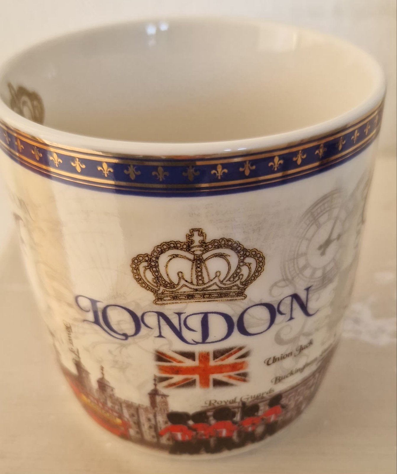 nieuwe mok uit Londen, Nieuw, Ophalen of Verzenden, Overige stijlen, Kop(pen) en/of Schotel(s)