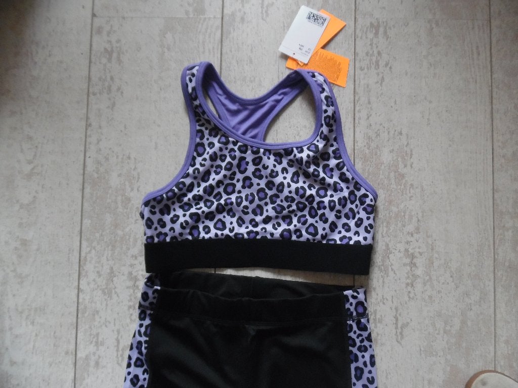 NIEUW Sportief setje met tijgerprint maat 164-170, Kinderen en Baby's, Kinderkleding | Maat 164, Meisje, Ophalen of Verzenden