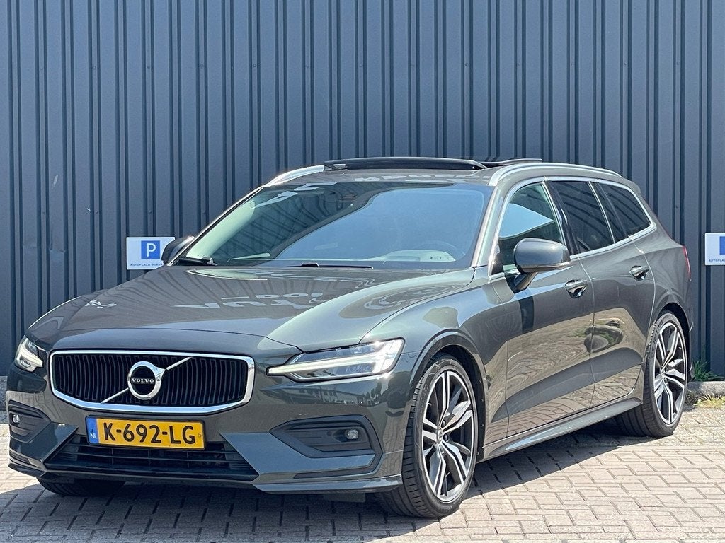 Volvo V60 2.0 B3 Inscription |Pano | ACC | Trekhaak |, Auto's, Volvo, Euro 6, 1969 cc, 163 pk, Hybride Elektrisch/Benzine