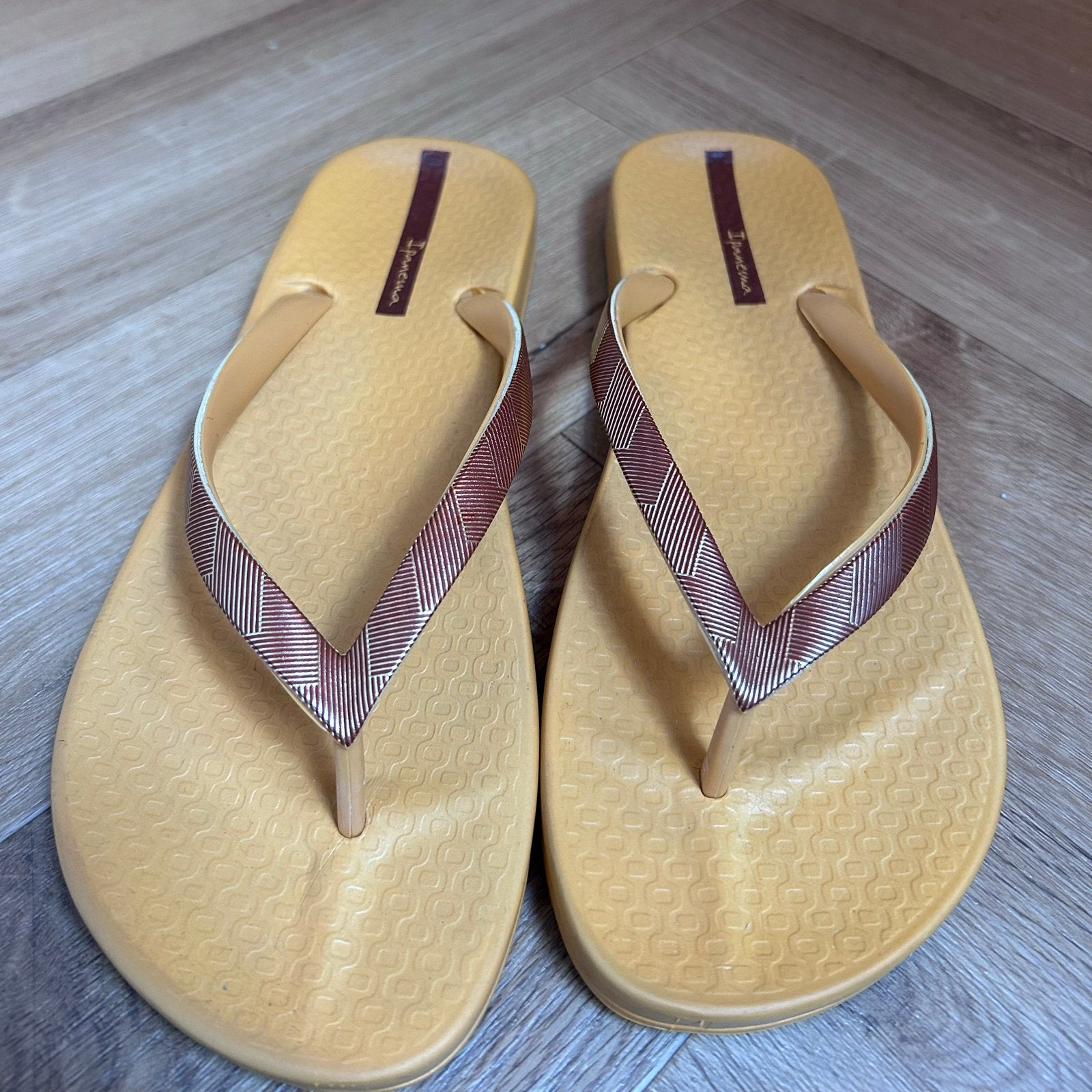 NIEUW Ipanema Slippers maat 39, Slippers, Geel, Nieuw, Ophalen of Verzenden