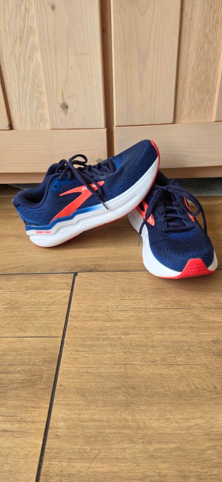 Brooks Ghost Max 2 Hardloopschoenen - Zo goed als nieuw, Sport en Fitness, Loopsport en Atletiek, Overige merken, Hardloopschoenen