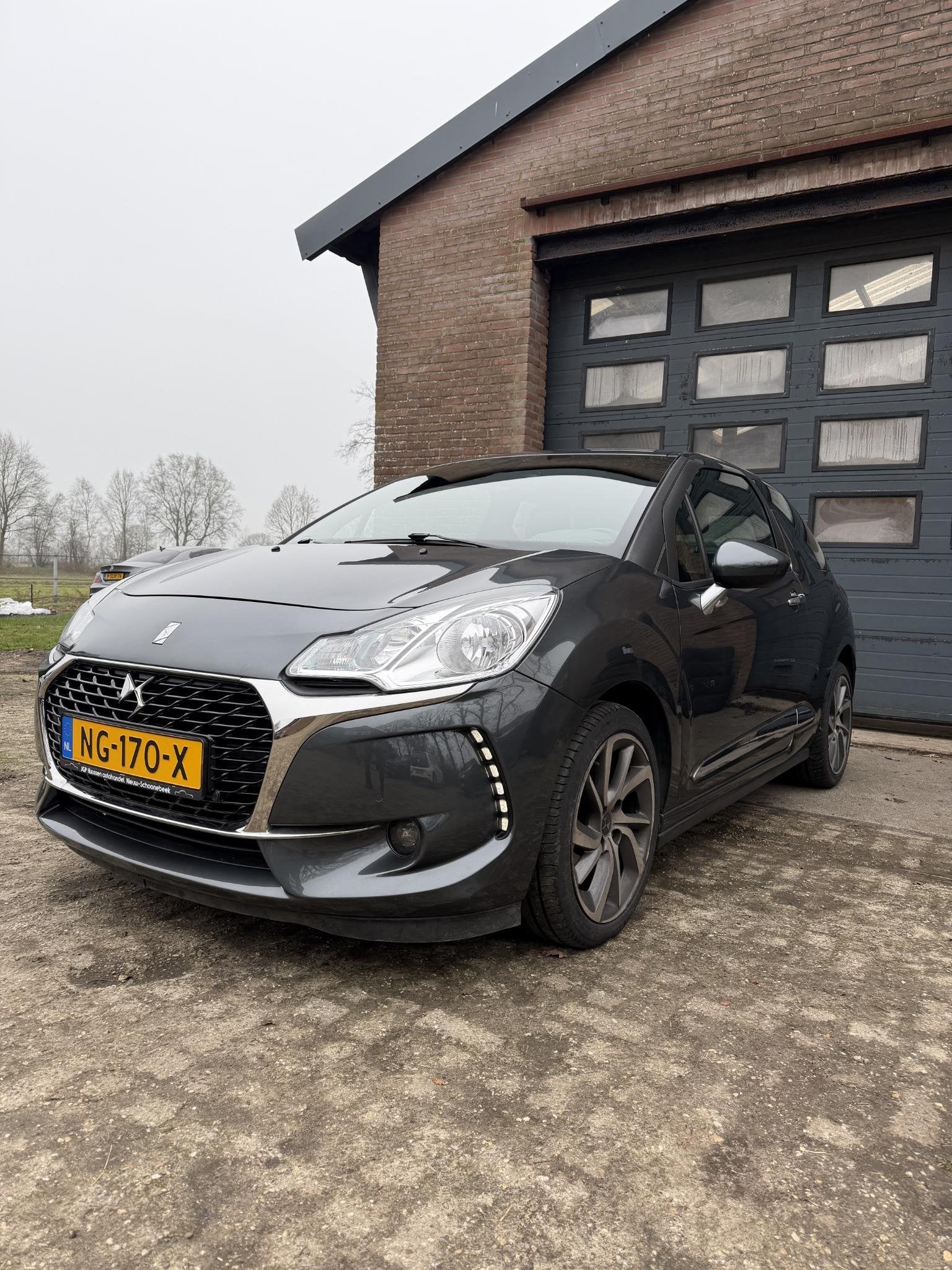 DS 3 1.2 PureTech Business Facelift/Climate/NAP, Auto's, Voorwielaandrijving, Stof, 1199 cc, 23 km/l