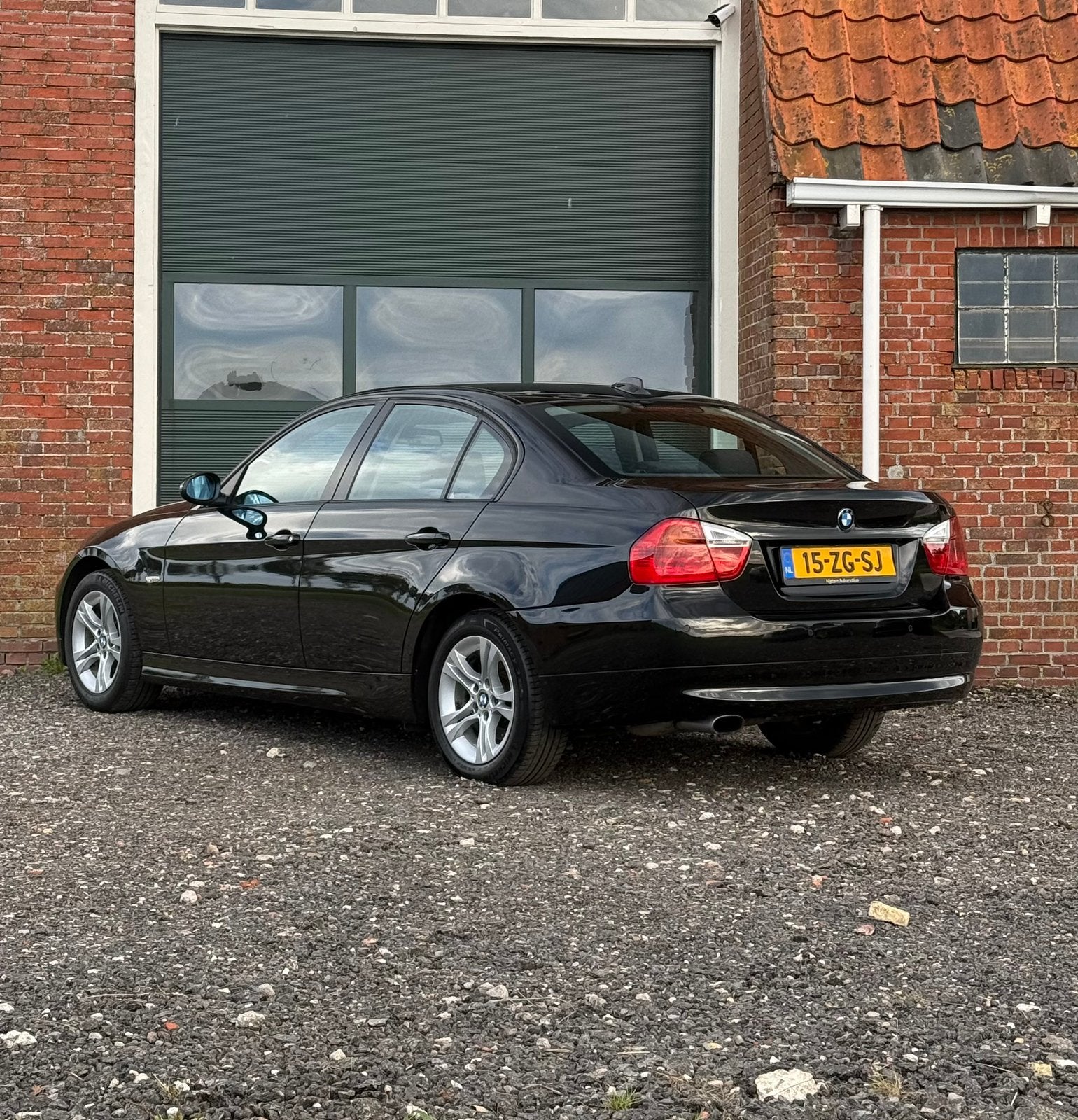 BMW 3 serie E90 316i | 123.000 KM NAP | Motor gereviseerd, 4 cilinders, Origineel Nederlands, Bedrijf, Handgeschakeld