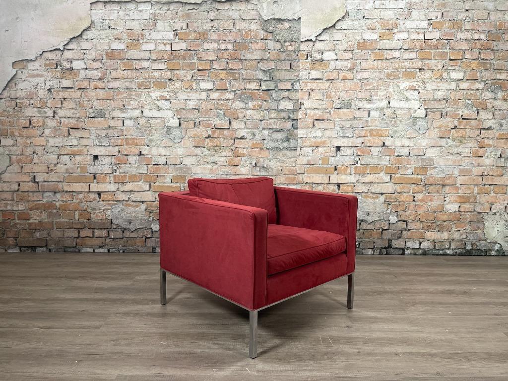 Artifort F905 Fauteuil rood bij TheReSales, Huis en Inrichting, Fauteuils, 75 tot 100 cm, Ophalen of Verzenden, Zo goed als nieuw