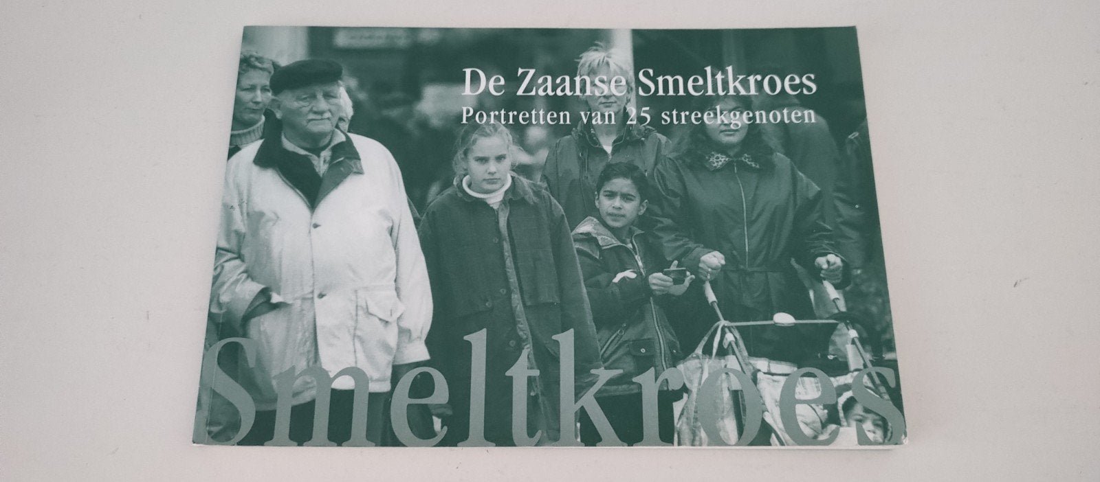 De Zaanse Smeltkroes - Portretten van 25 streekgenoten, Boeken, 20e eeuw of later, Ophalen of Verzenden, Zo goed als nieuw, Hans Bosma en J.P. Woudt