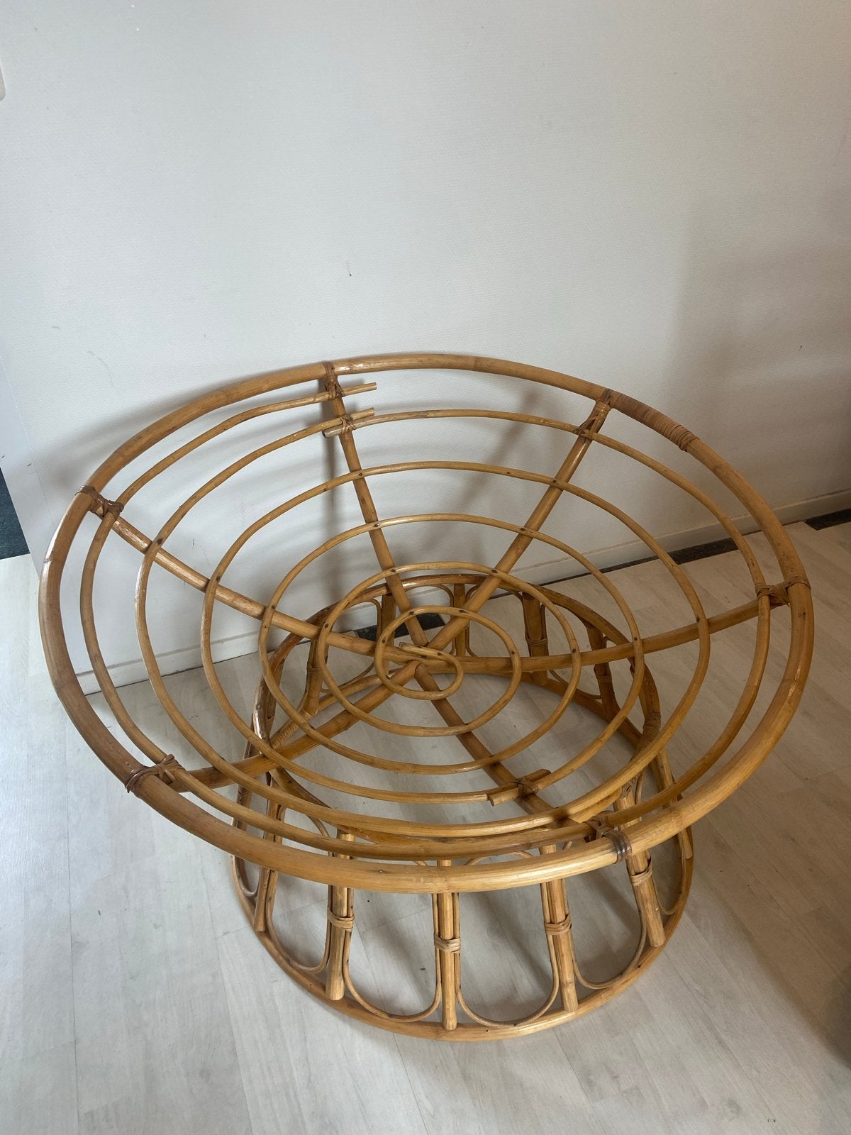 Vintage rotan stoel - Papasan stijl (zonder kussen), Huis en Inrichting, Stoelen, Ophalen, Riet of Rotan, Rotan/ bohemian, Eén