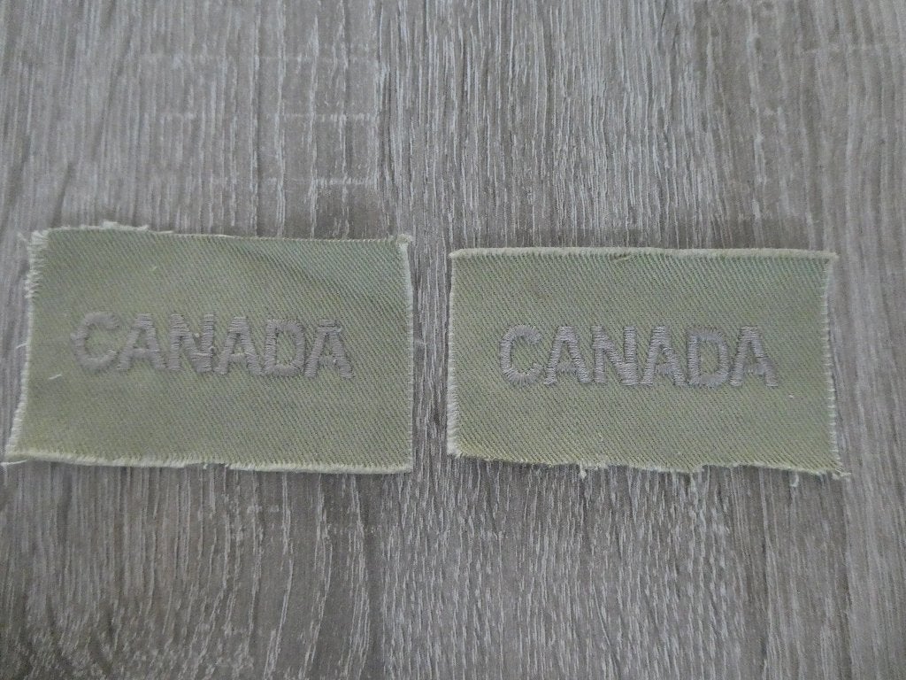 Setje schouderemblemen Canada, Verzamelen, Ophalen of Verzenden, Landmacht, Engeland, Embleem of Badge