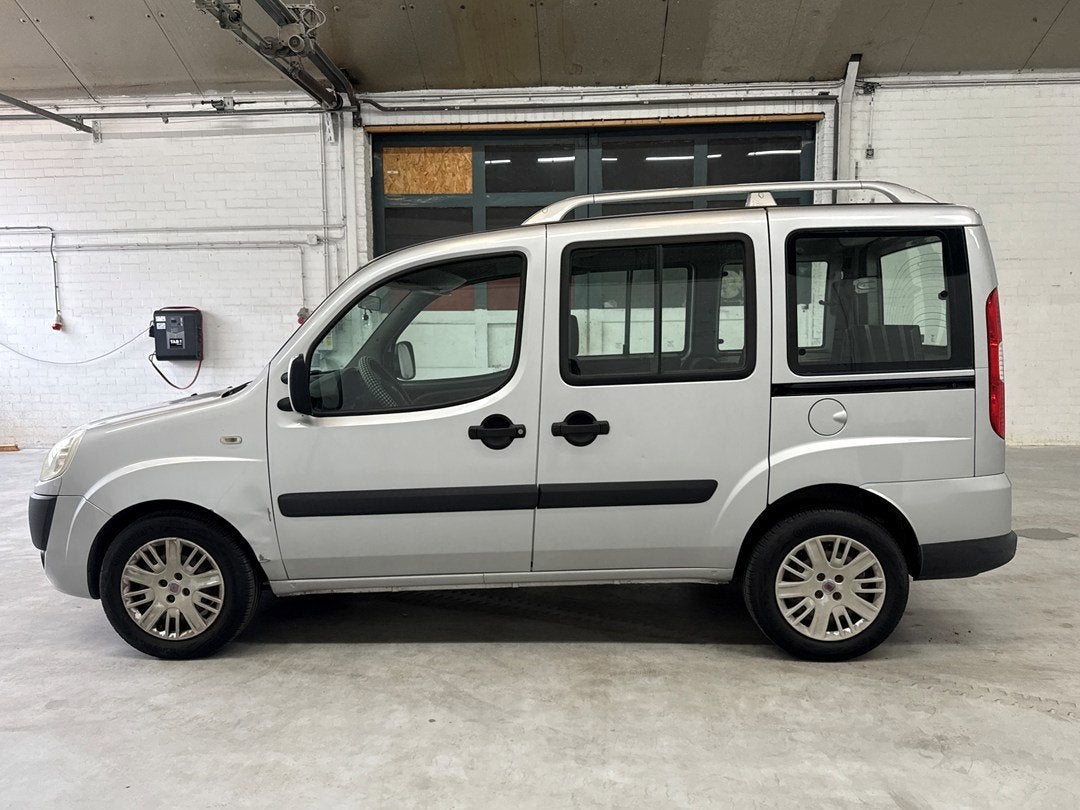 Fiat Doblò 1.4 Dynamic / rolstoel voorbereiding, Auto's, Fiat, Voorwielaandrijving, Gebruikt, 4 cilinders, Bedrijf