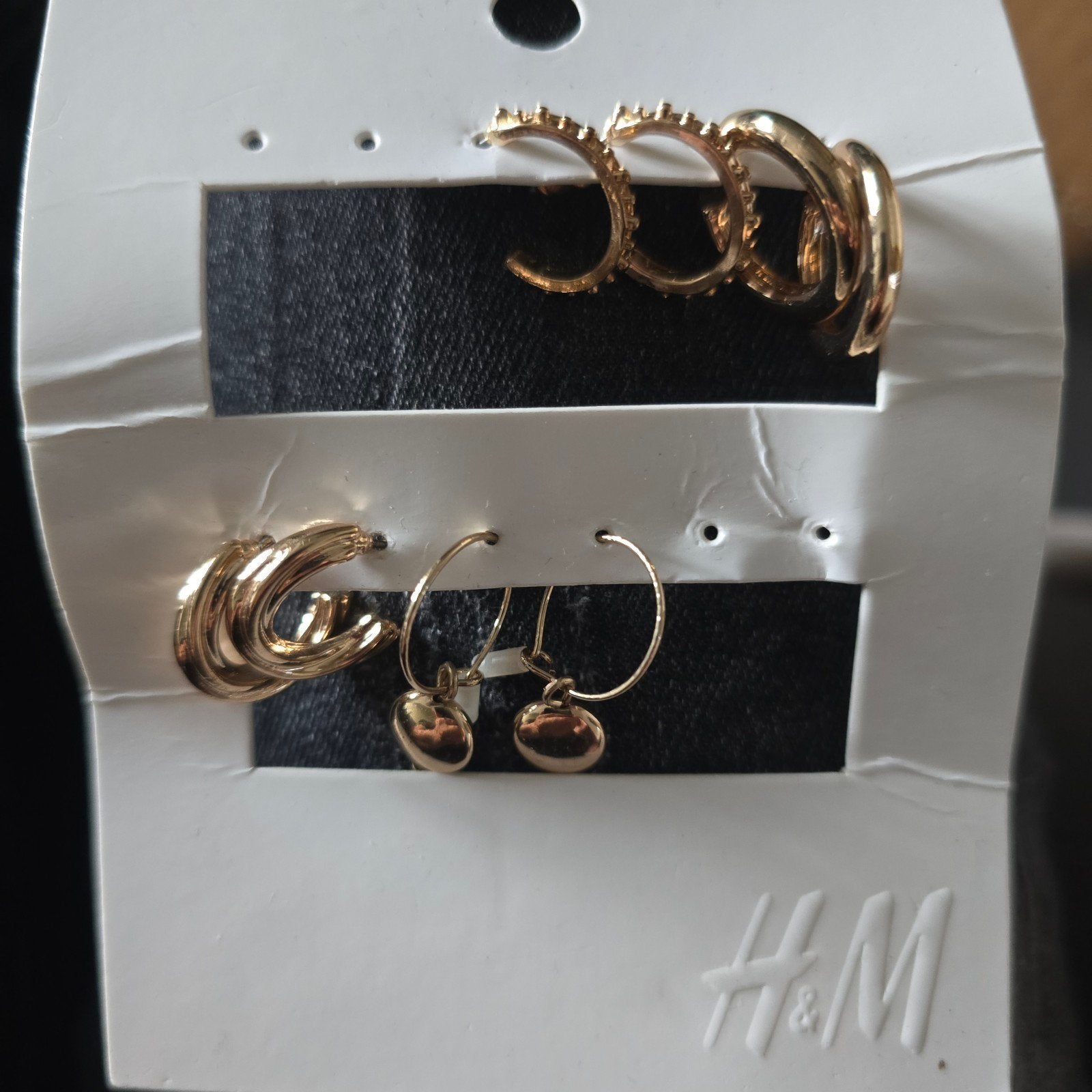 H&M Oorbellen Set - Goudkleurige Hoops en Hangers, Sieraden, Tassen en Uiterlijk, Ophalen of Verzenden, Nieuw, Goud, Overige materialen