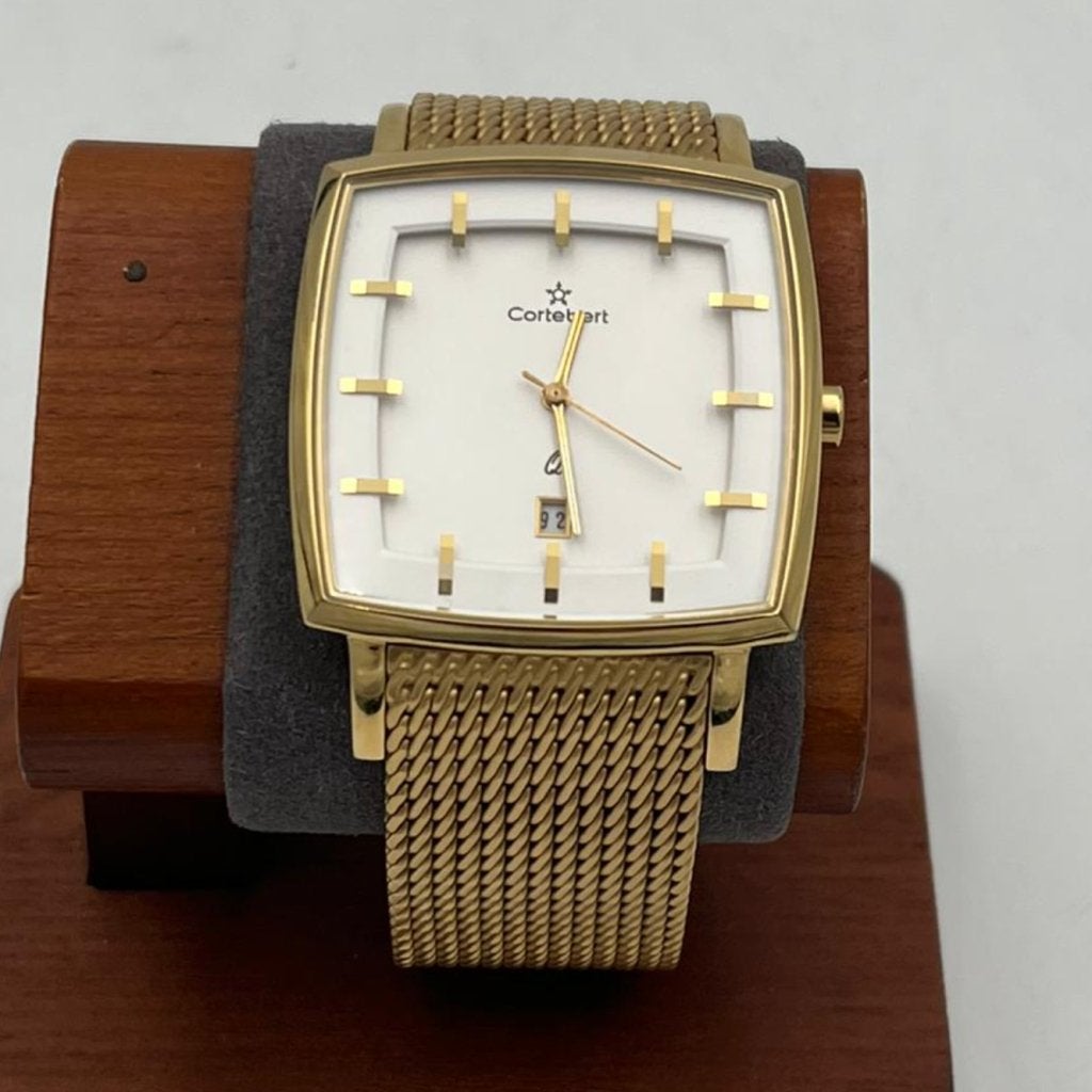 Cortébert Swiss Date Quartz horloge goudkleur, Flex Ltd., Zo goed als nieuw, https://flex.com/contact-us, Nobelstraat 10, 5807 GA Oostrum LB, Limburg, Nederland