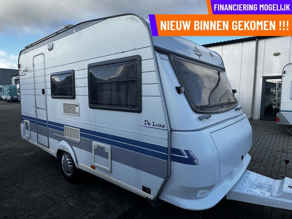Hobby 400 SF DE LUXE DWARSBED,TOILET,TREINZIT, FIETSENDRAGER, Caravans en Kamperen, Mover, Hobby, Bedrijf, 750 - 1000 kg