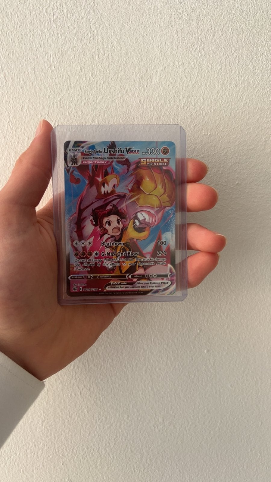 Urshifu VMAX Pokémon kaart (Single Strike) - Nieuwstaat, Ophalen of Verzenden, Zo goed als nieuw, Losse kaart