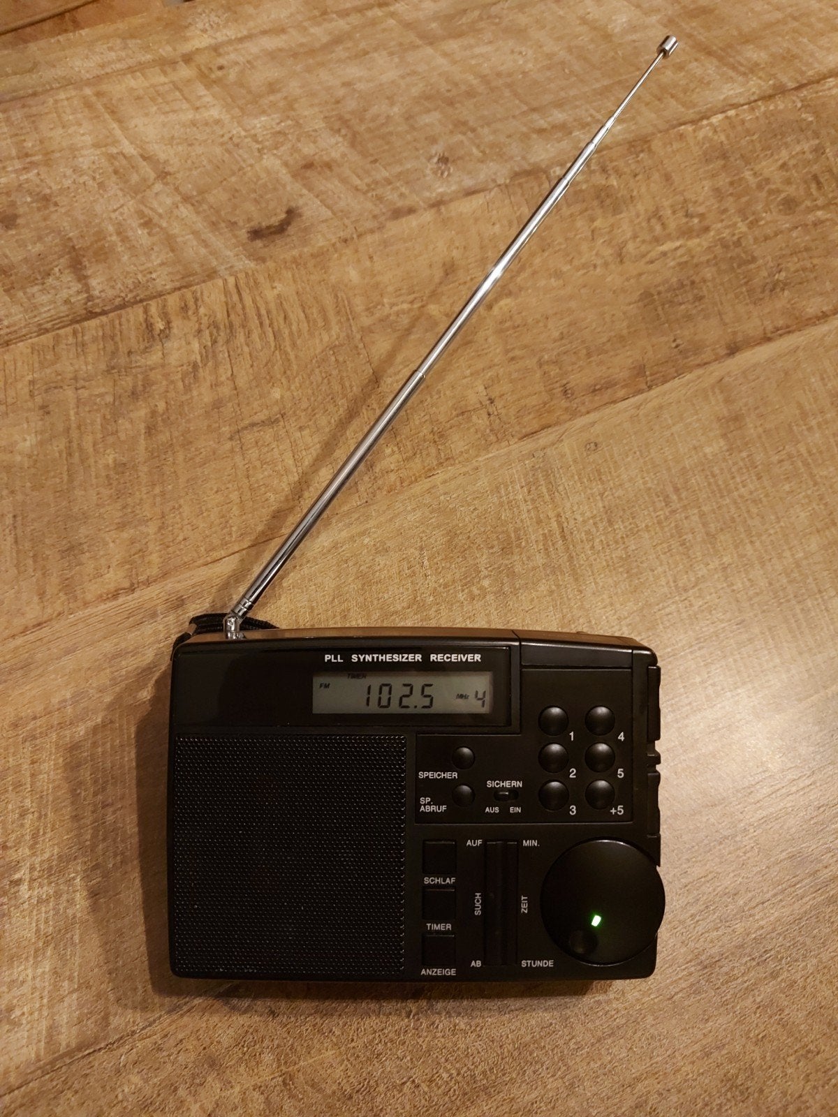 Wereldontvanger PLL Synthesizer Receiver V630/2, Ophalen of Verzenden, Zo goed als nieuw, Wereldontvanger