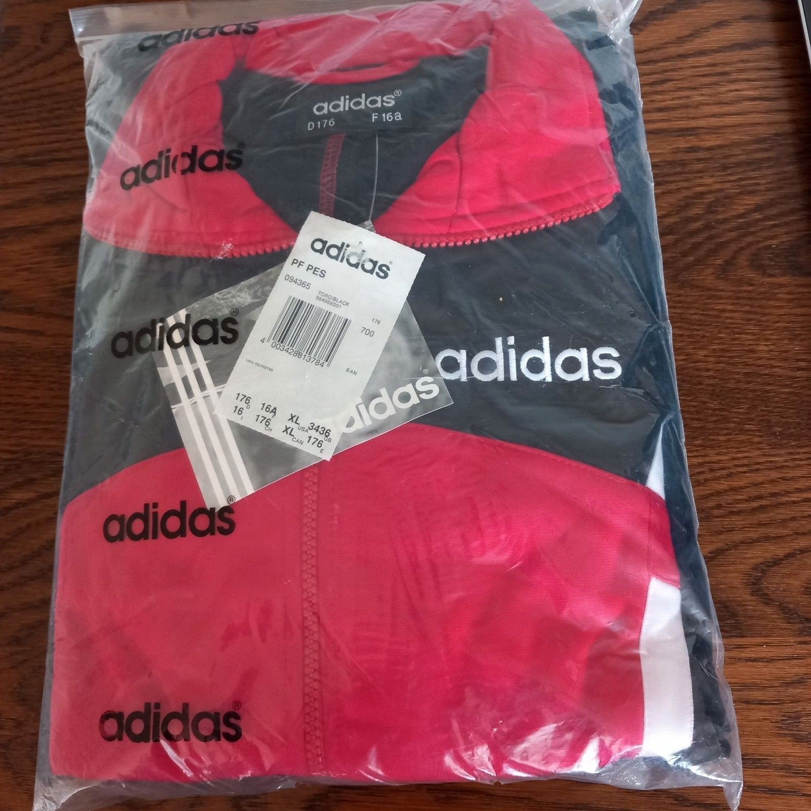 vintage Adidas trainingspak, Ophalen of Verzenden, Nieuw, Buitenlandse clubs, Overige typen