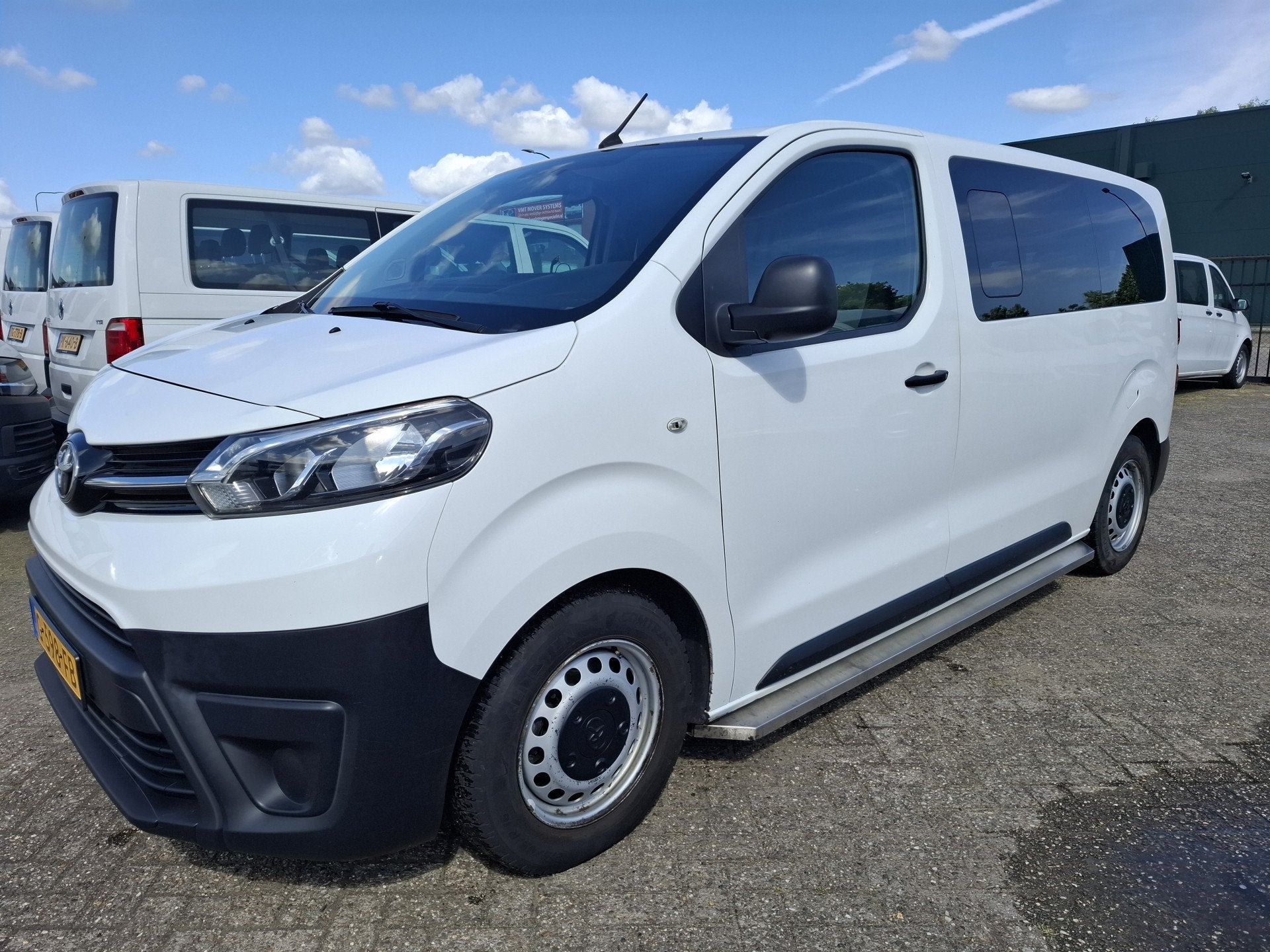 Toyota Proace Shuttle 1.5 D-4D 8450.- INCL BTW MOTOR KAPOT!, Auto's, Toyota, Voorwielaandrijving, Gebruikt, Euro 6, Wit