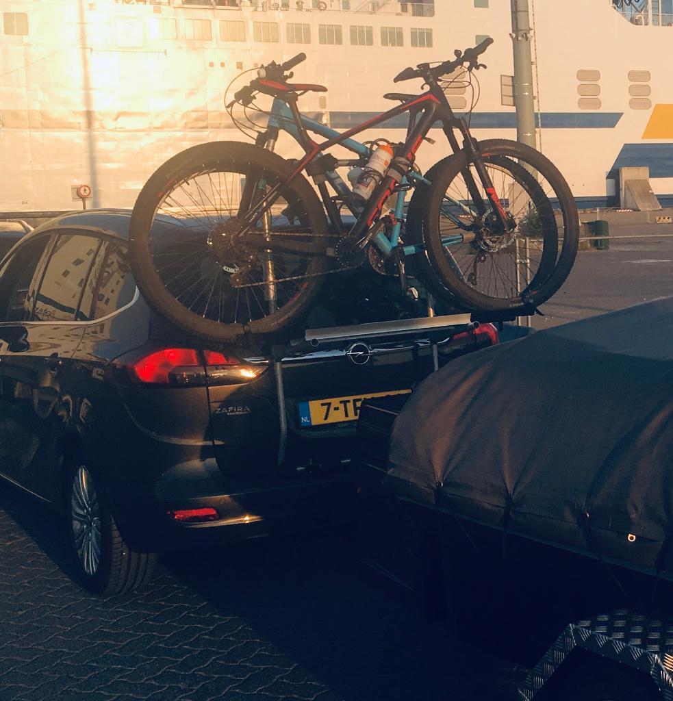 Thule BackPac 973 achterklep fietsendrager (Opel Zafira), Gebruikt, Elektrische fiets, 2 fietsen, Achterklepdrager