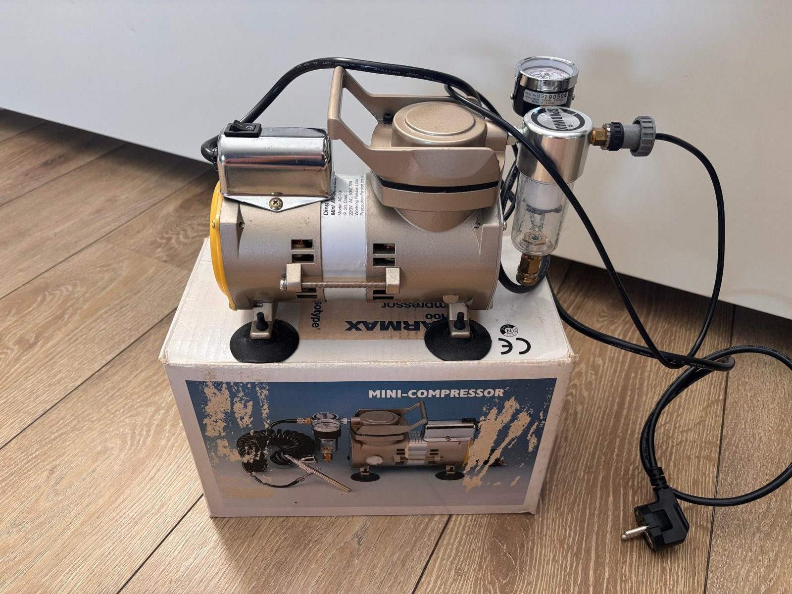 Sparmax AC-100 Mini Compressor met Drukregelaar, Ophalen of Verzenden, Zo goed als nieuw, Minder dan 200 liter/min, Minder dan 6 bar