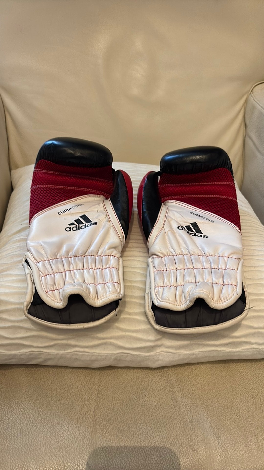 Adidas boks handschoenen 6oz, Ophalen, Gebruikt, Bokshandschoenen