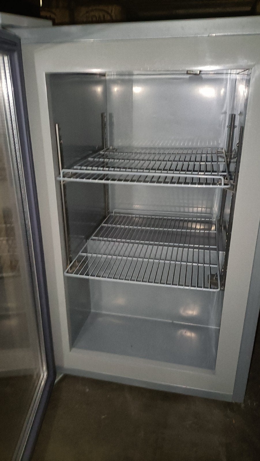 Cold-Equip CECF-66LC Glazen Deur Flessenvriezer, 85 tot 120 cm, Gebruikt, Met aparte vriezer, Ophalen of Verzenden