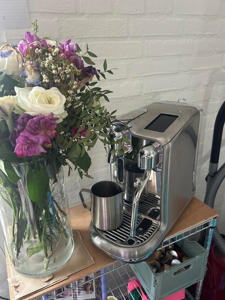 Nespresso creatista pro, Ophalen, Koffiepads en cups, Koffiemachine, Zo goed als nieuw