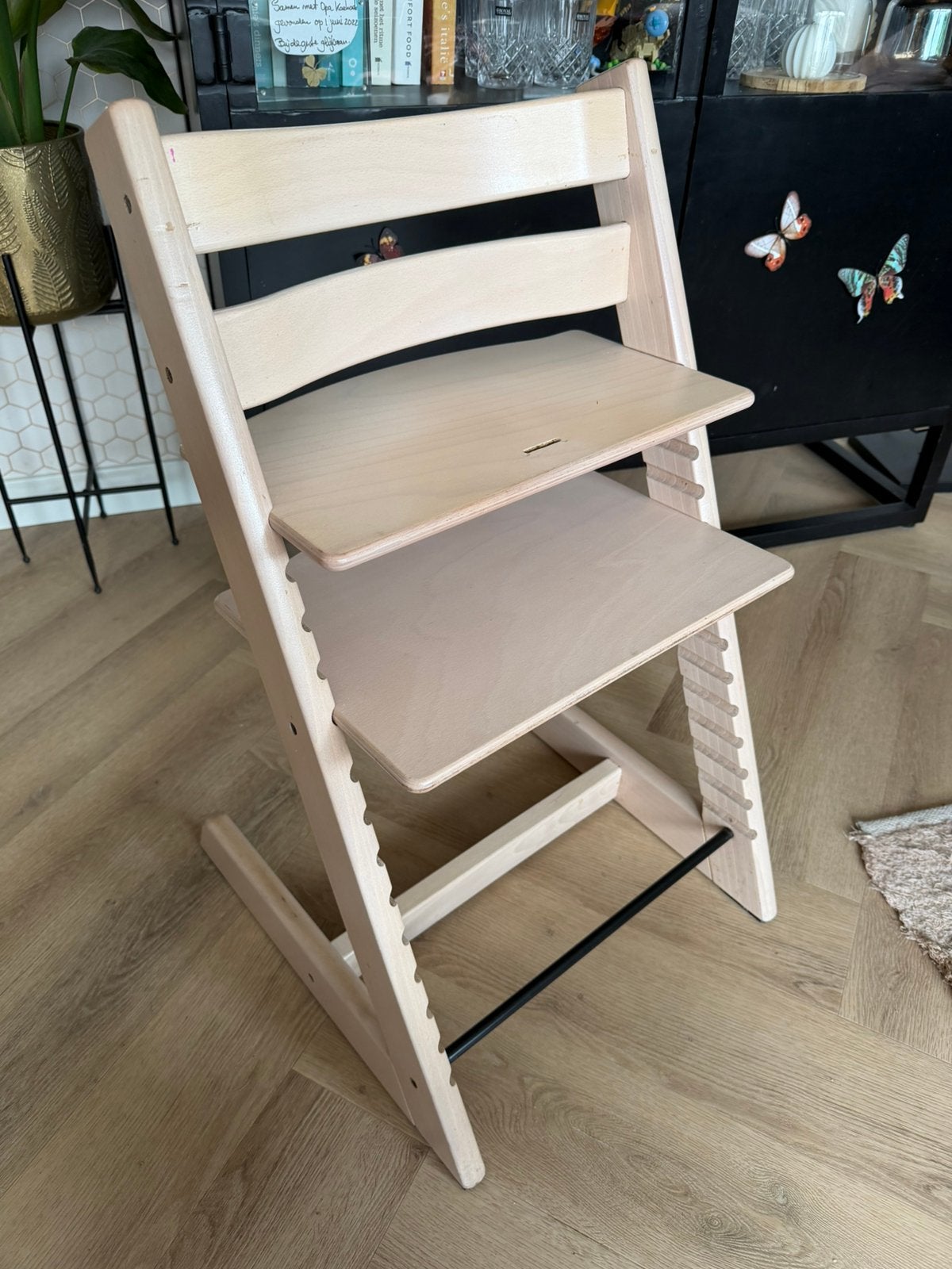 Nette originele Stokke Tripp Trapp White Wash Nieuw Model, Ophalen, Zo goed als nieuw, Meegroeistoel