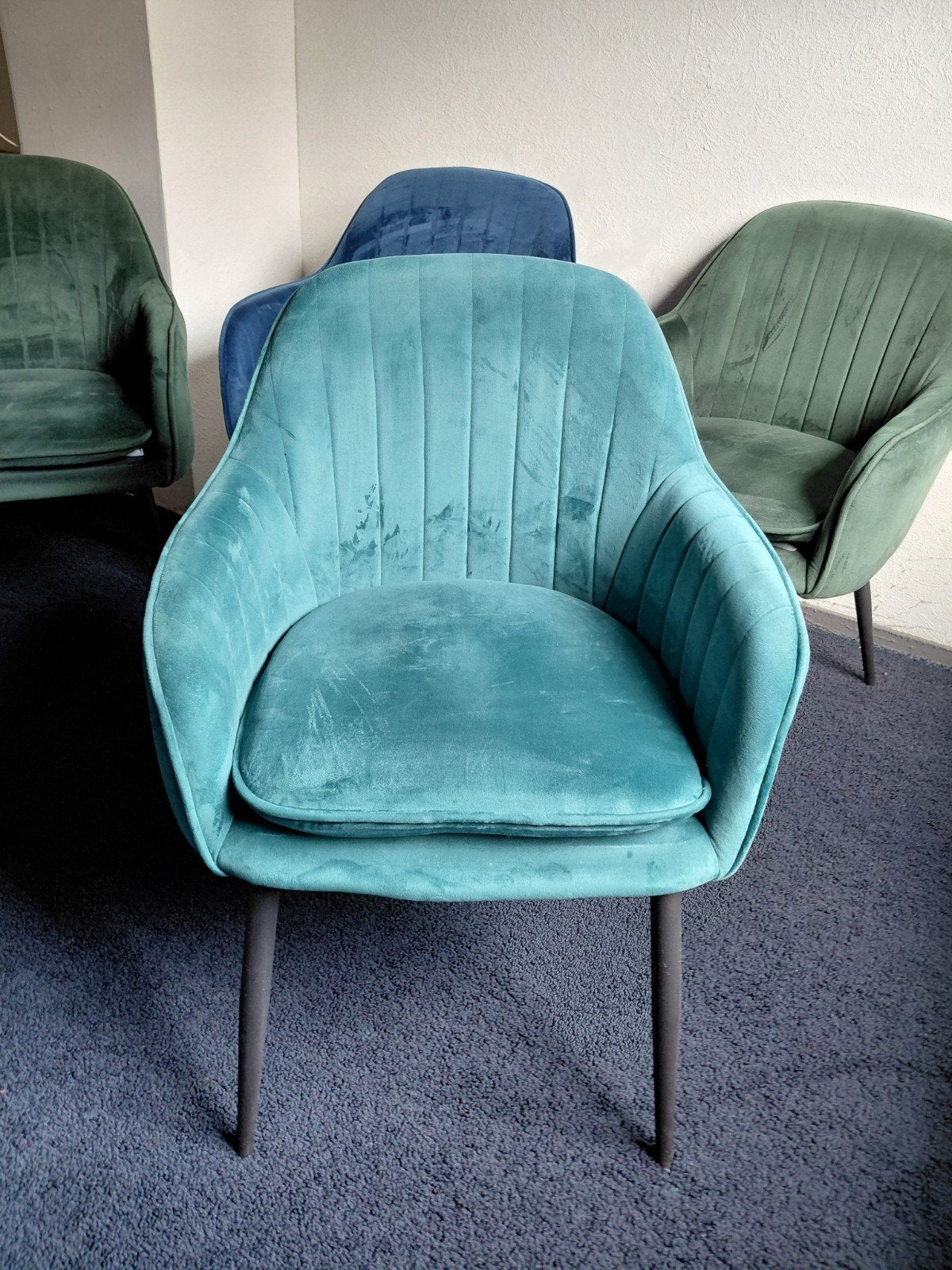 Fauteuiltjes van fluweelstof, verschillende kleuren, Huis en Inrichting, Fauteuils, Ophalen, Gebruikt, Minder dan 75 cm, Stof