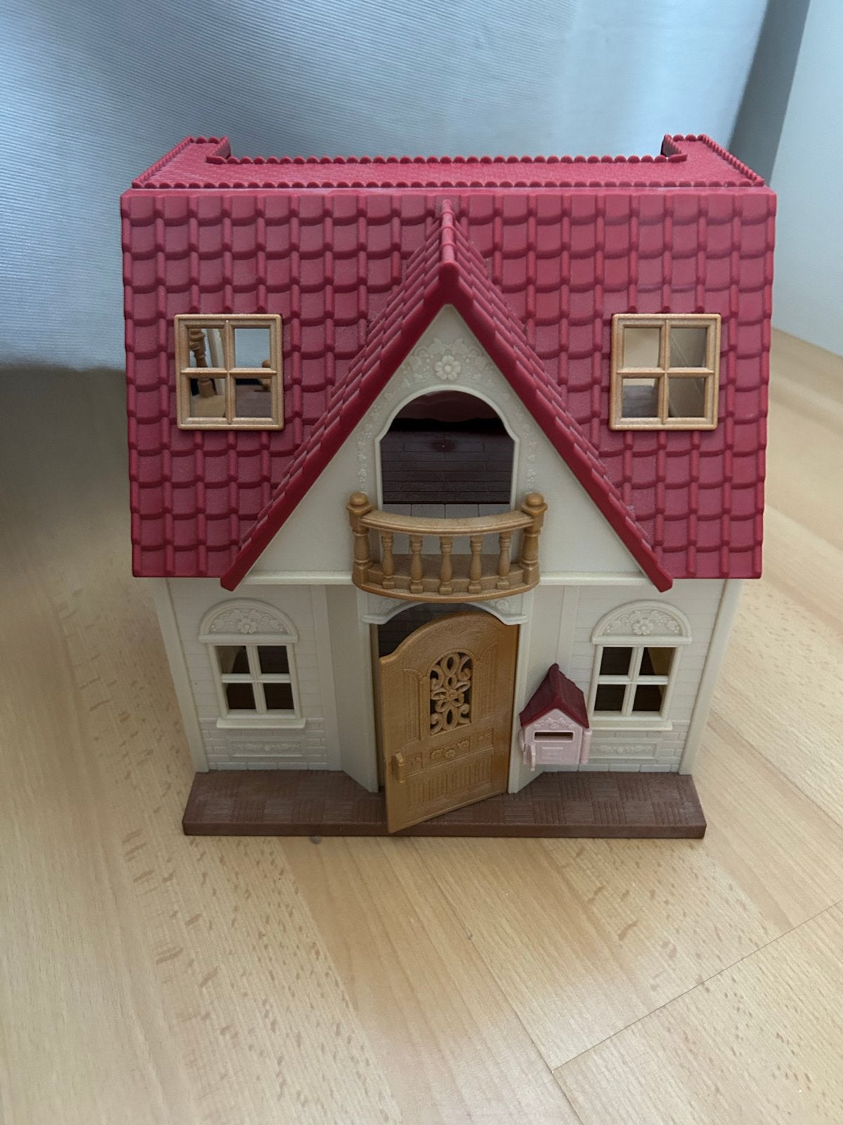 Sylvanian Families Startershuis met meubels en figuur, Kinderen en Baby's, Ophalen of Verzenden, Gebruikt, Poppenhuis