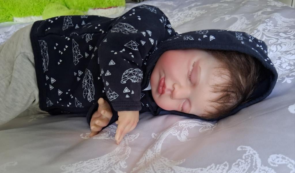 Mooi reborn jongetje, Verzamelen, Poppen, Verzenden, Nieuw, Babypop, Levensecht of Reborn