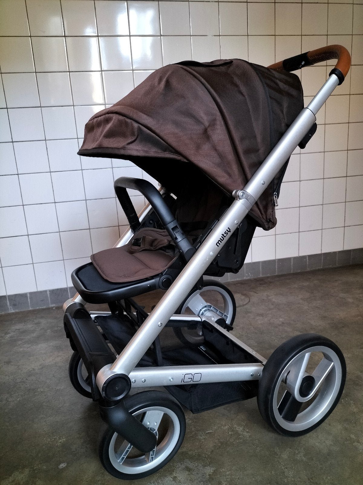 KINDERWAGEN ZO GOED ALS NIEUW TE KOOP, Ophalen, Zo goed als nieuw, Mutsy