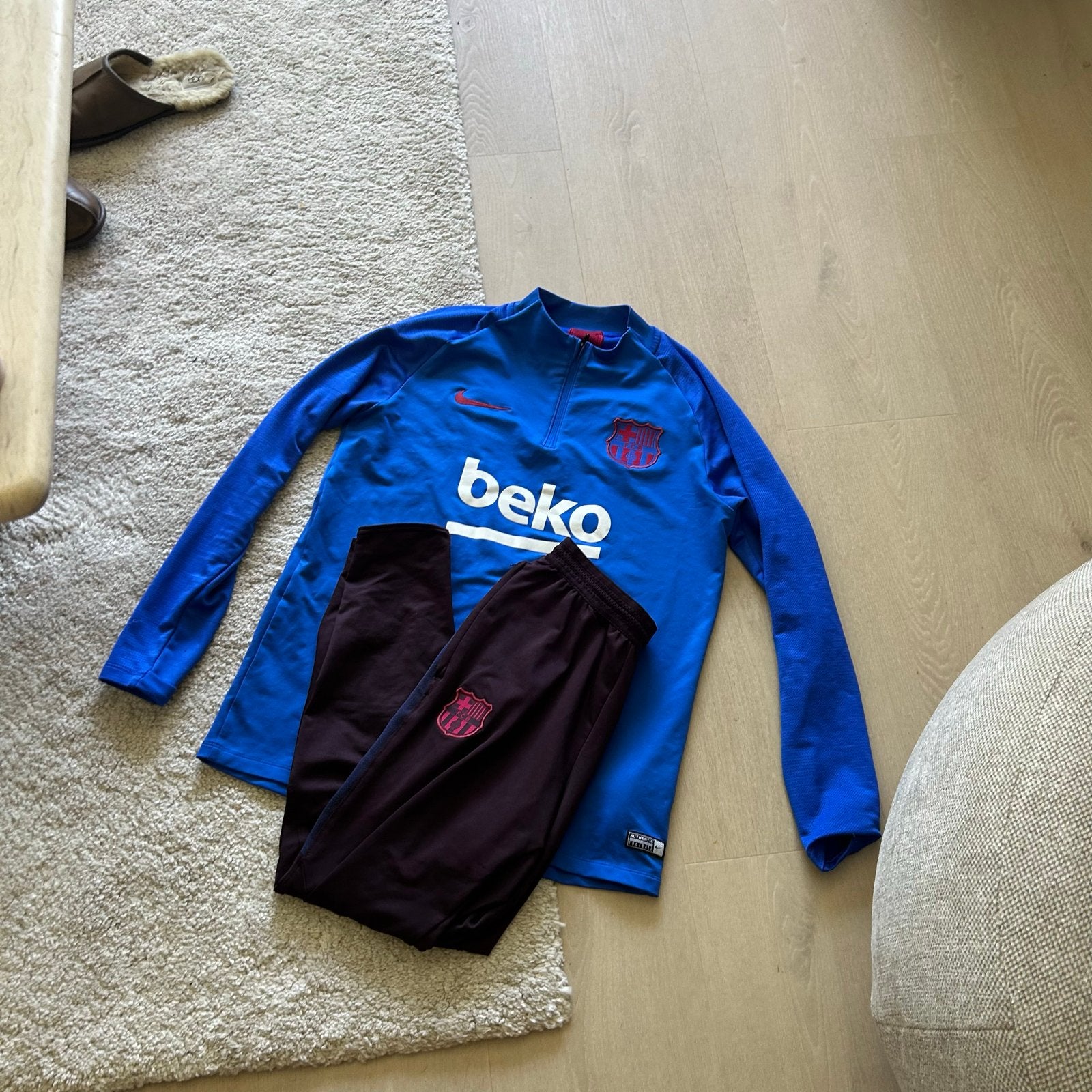 FC Barcelona Trainingspak - Bovenstuk L, Broek M, Blauw, Overige maten, Ophalen of Verzenden, Voetbal