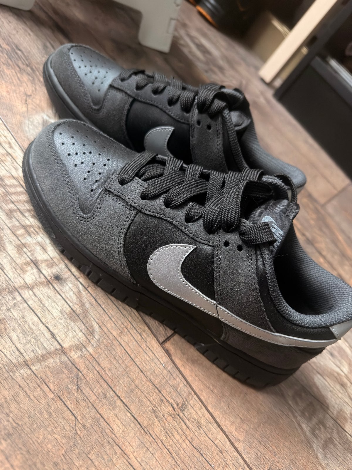 Nike Dunk Low Zwart/Grijs - Maat 38.5, Kleding | Dames, Ophalen of Verzenden, Zo goed als nieuw, Zwart, Sneakers of Gympen