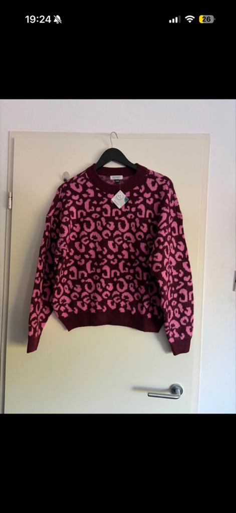 Nieuwe Bordeauxrode Trui met Panterprint - Maat M, Ophalen of Verzenden, Nieuw, Maat 38/40 (M), Rood