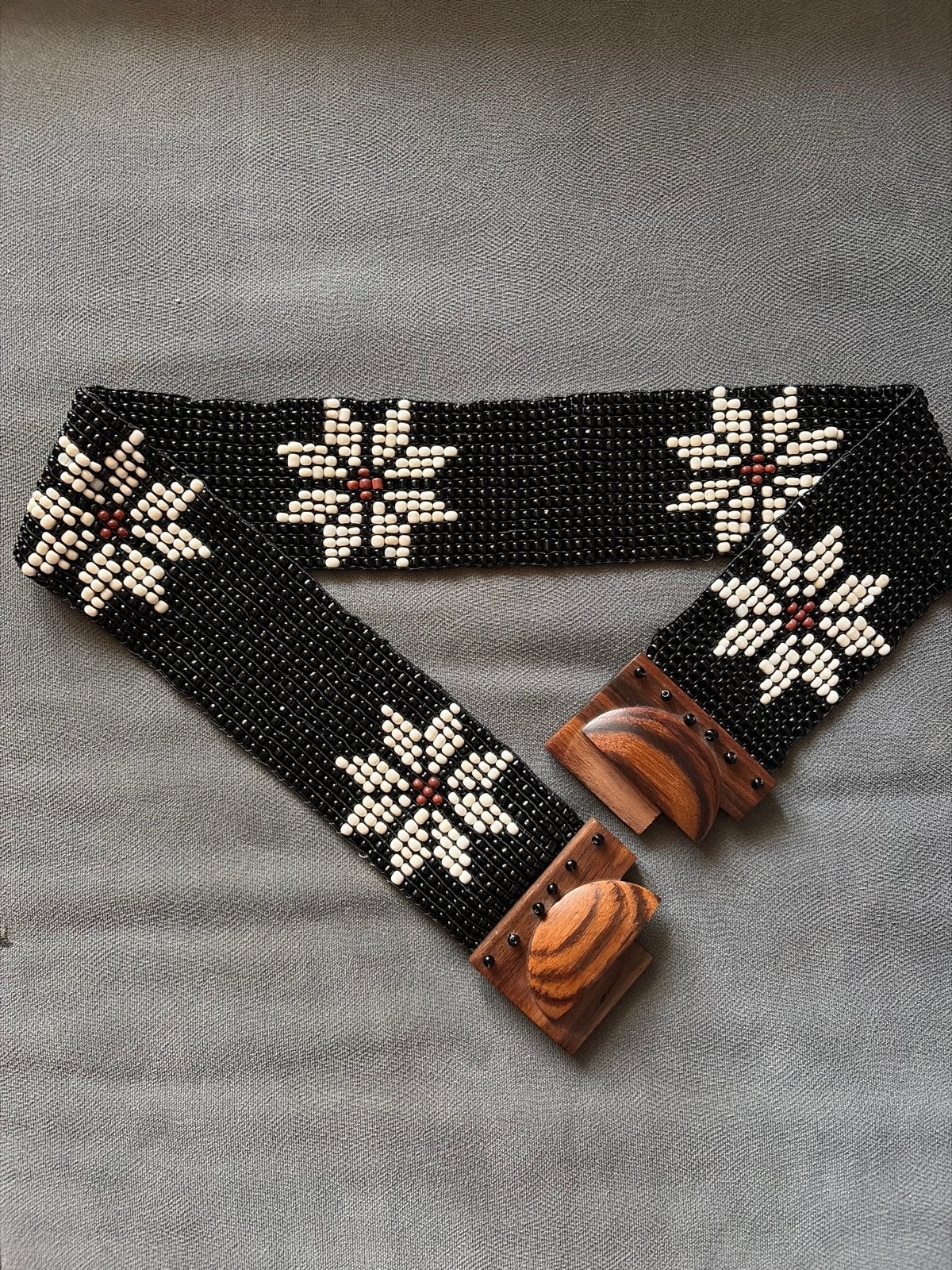 Kralen Tailleriem met Houten Gesp - Zwart/Wit Bloemmotief, 5 cm of meer, Minder dan 80 cm, Zwart, Nieuw