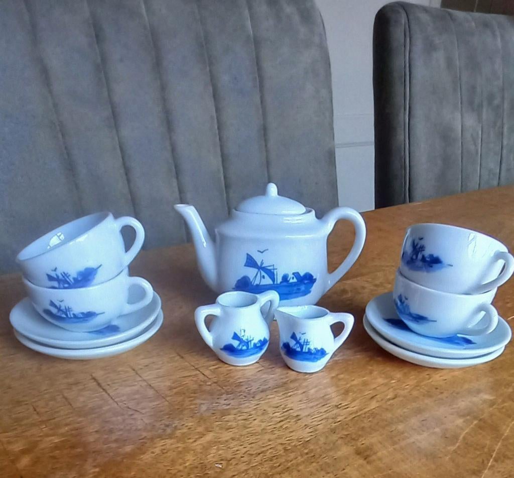 Poppen-kinder theeservies, Kinderen en Baby's, Speelgoed | Speelkeukens, Ophalen of Verzenden