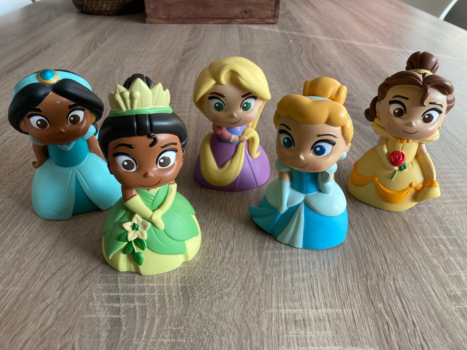Disney  badspeelgoed, Knuffel, Assepoester of Belle, W, Ophalen of Verzenden