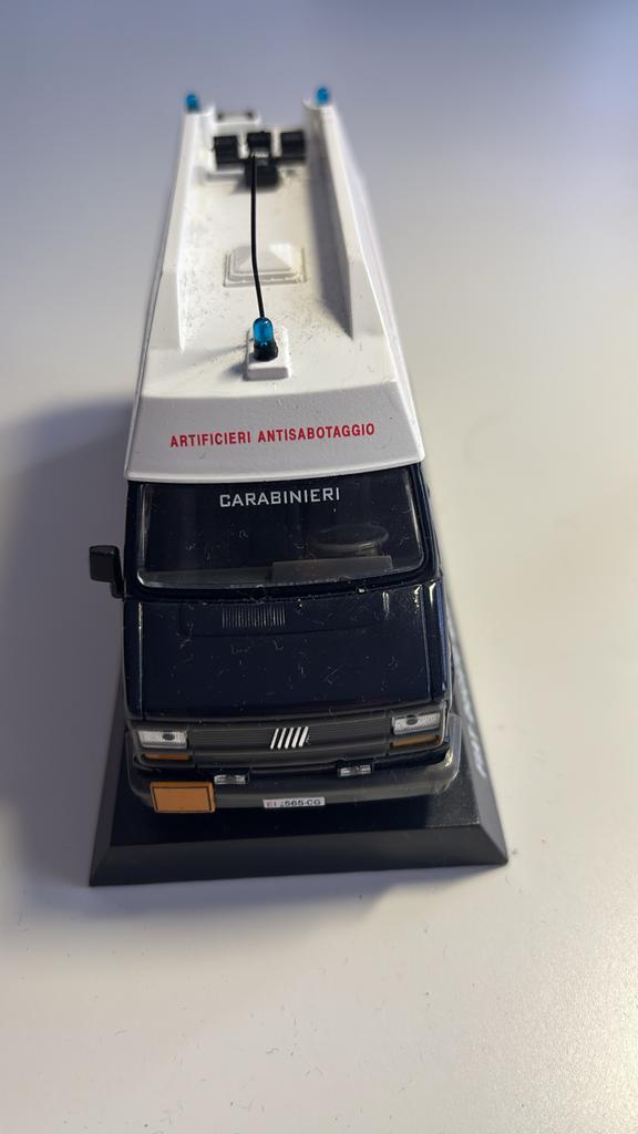 Modelbusje Fiat Ducato Maxi Carabinieri 1995, Ophalen of Verzenden, Zo goed als nieuw, Bus of Vrachtwagen, Overige merken