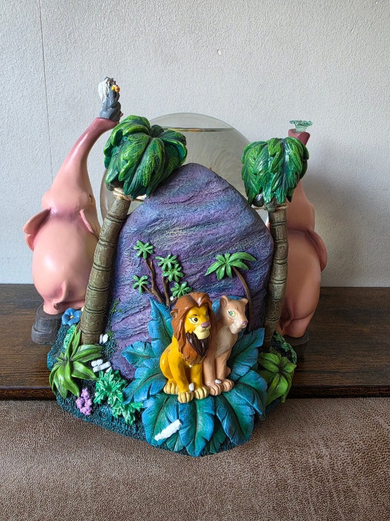 Snowglobe leeuwenkoning 2, Verzamelen, Ophalen, Leeuwenkoning of Jungle Boek, Zo goed als nieuw, Beeldje of Figuurtje