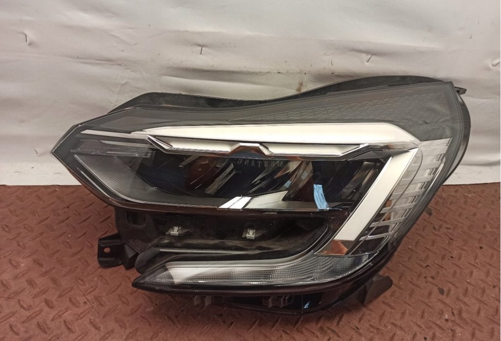 Renault Captur full led koplamp links 260608054R 260600666R, Niet ingevuld, Gebruikt, Renault, Niet ingevuld