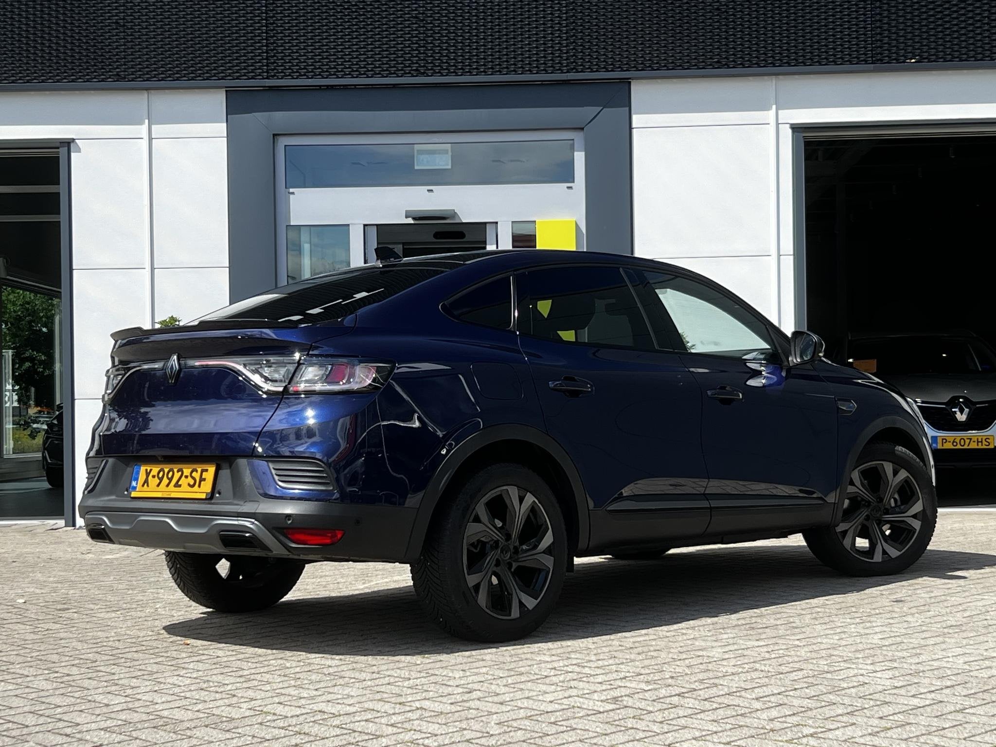 Renault Arkana 1.6 E-Tech full hybrid 145 esprit Alpine | 36, Auto's, Renault, Arkana, Gebruikt, Met garantie (alle), Blauw