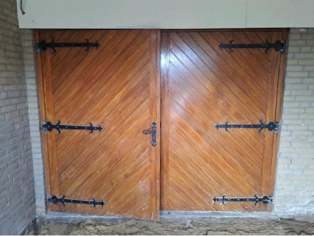 Mooie garagedeuren, Ophalen, Garagedeur, Zo goed als nieuw, 120 cm of meer