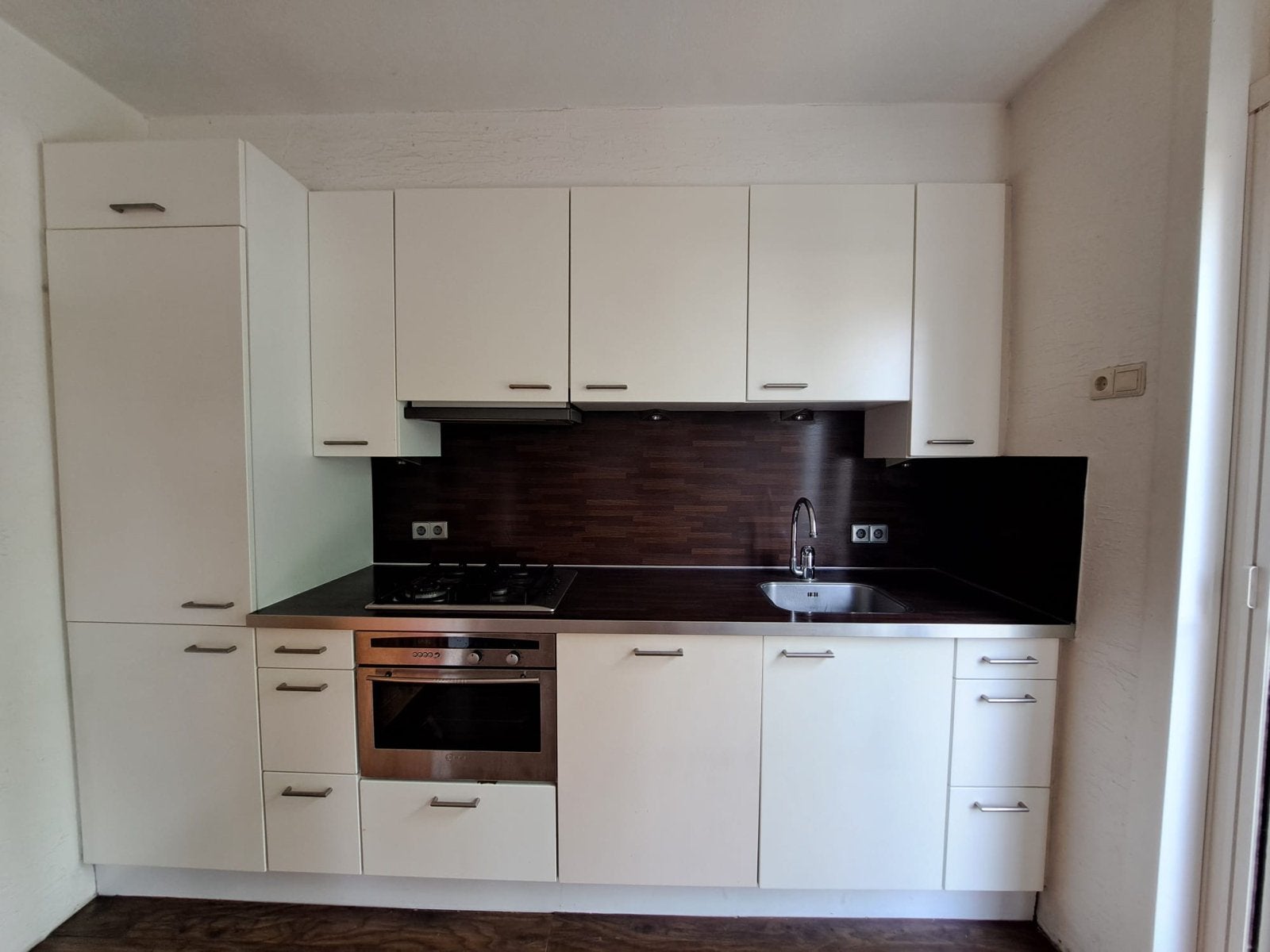 Complete gebruikte keuken met apparatuur, Huis en Inrichting, Keuken | Complete keukens, Ophalen, Gebruikt, Wit, Enkelwandige keuken