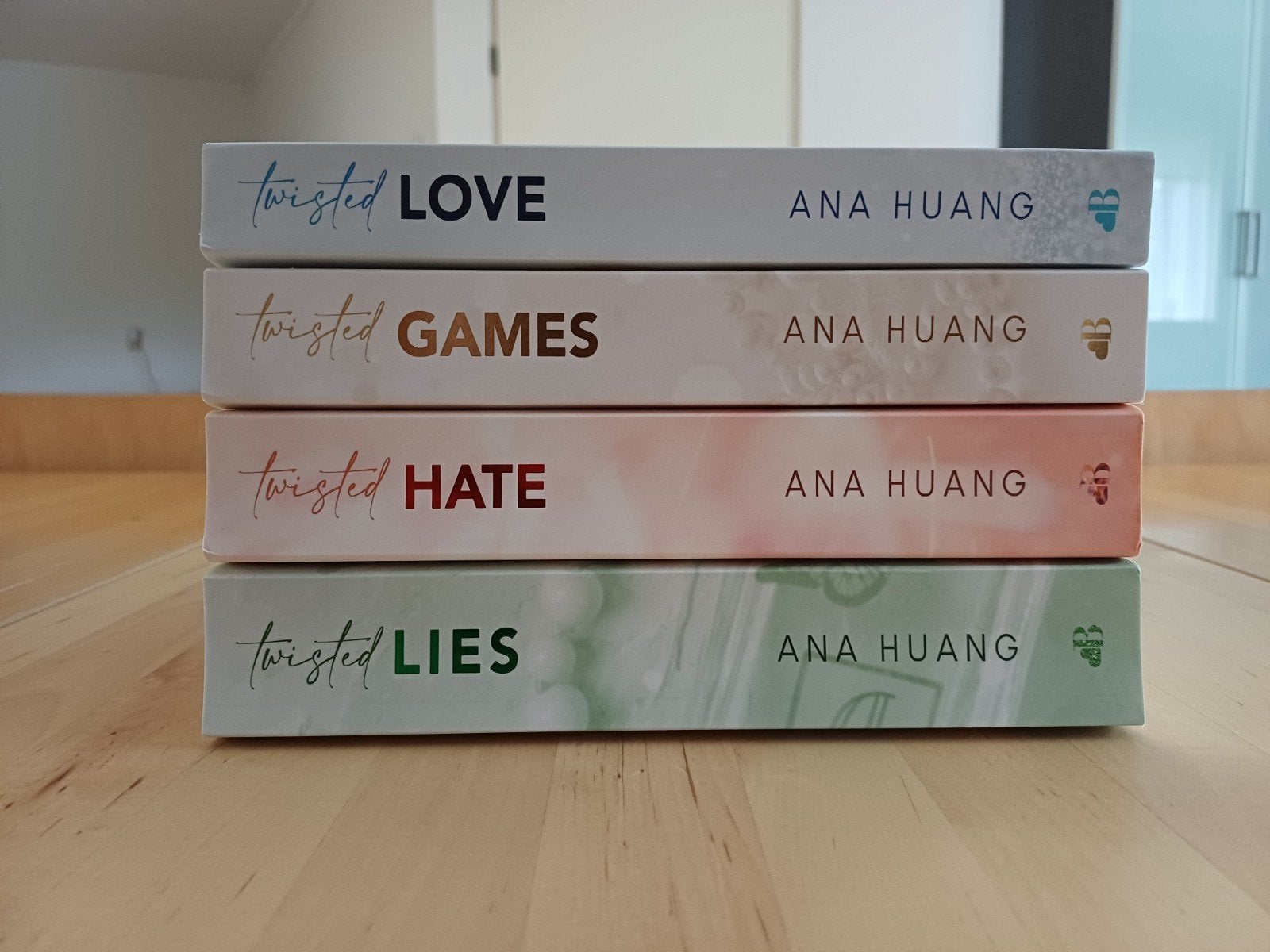 Twisted-serie - Ana Huang (Engels), Boeken, Romans, Ophalen, Zo goed als nieuw, Ana Huang, Amerika