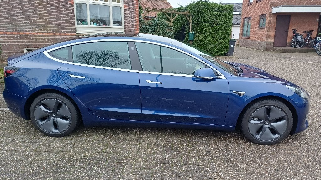 Tesla Model 3 (Long Range AWD / 75 kWh) 2019 Blauw, Auto's, Tesla, Automaat, 1831 kg, Zwart, Blauw