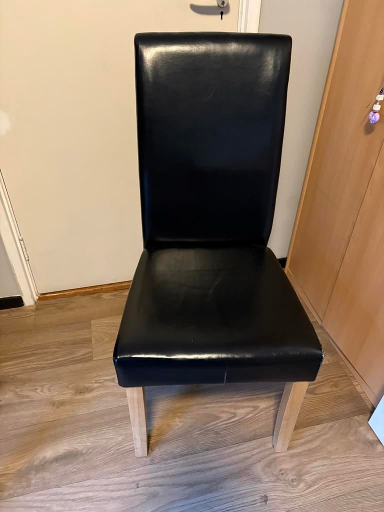3 eetkamerstoelen met zwart skyleer, Ophalen, Drie, Zwart, Zo goed als nieuw