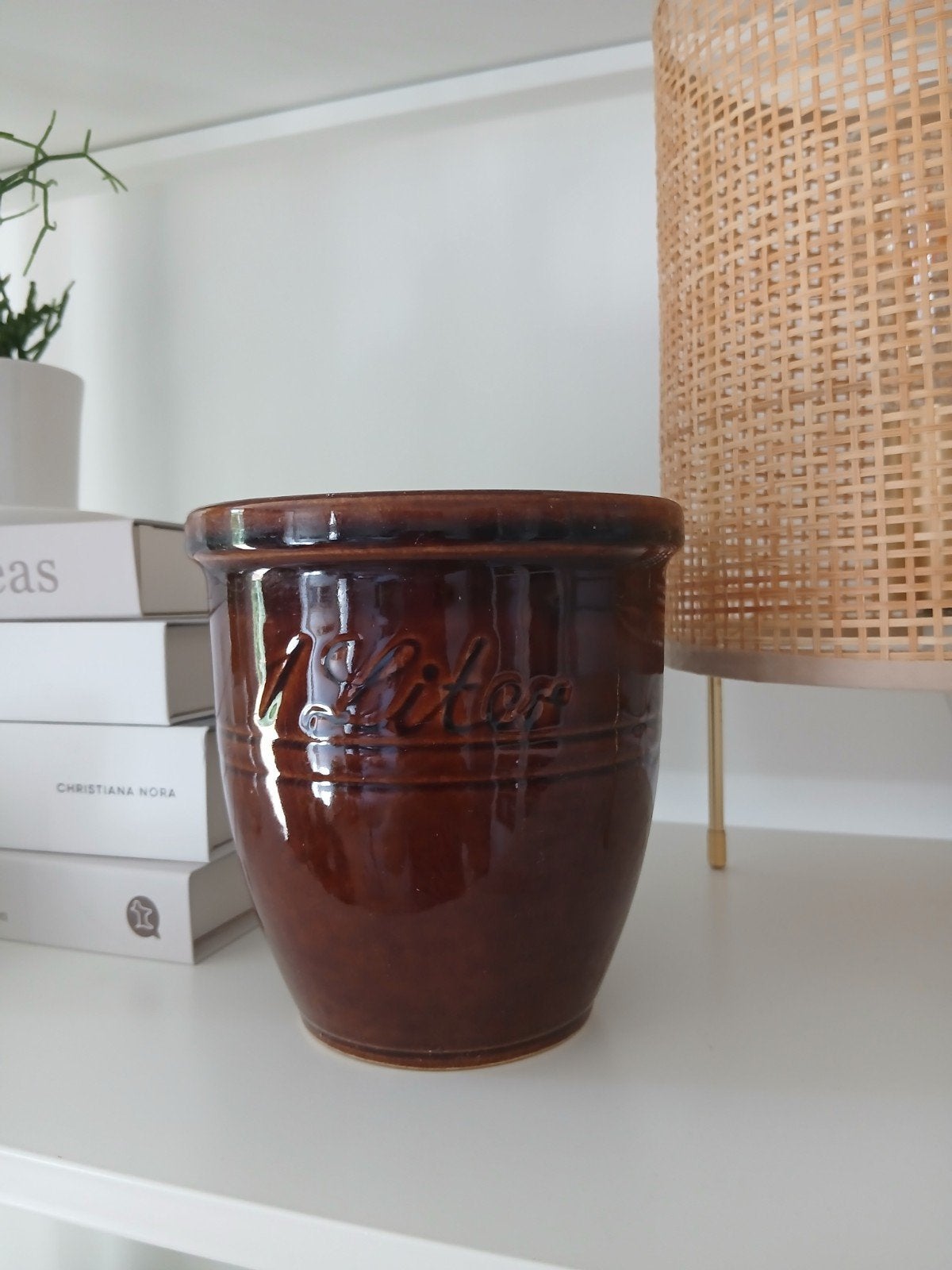 Prachtige vintage Jasba pot 1 Liter voor €7,50, Tuin en Terras, Bloempotten, Overige materialen, Gebruikt, Rond, Ophalen of Verzenden