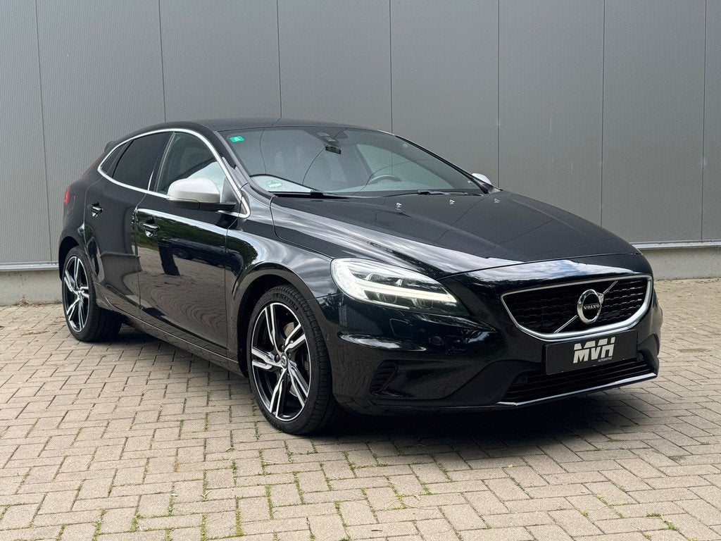 Volvo V40 1.5 T3 Polar+ Sport - R-Design - Panorama - Automa, 4 cilinders, 700 kg, Origineel Nederlands, Bedrijf