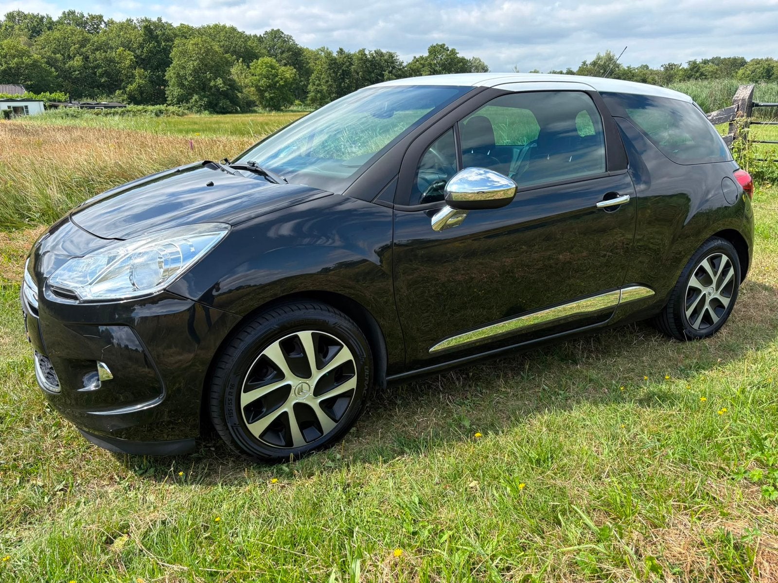 Citroën DS3 1.6 Hdif 2012 Zwart, Voorwielaandrijving, 28 km/l, 4 cilinders, Zwart