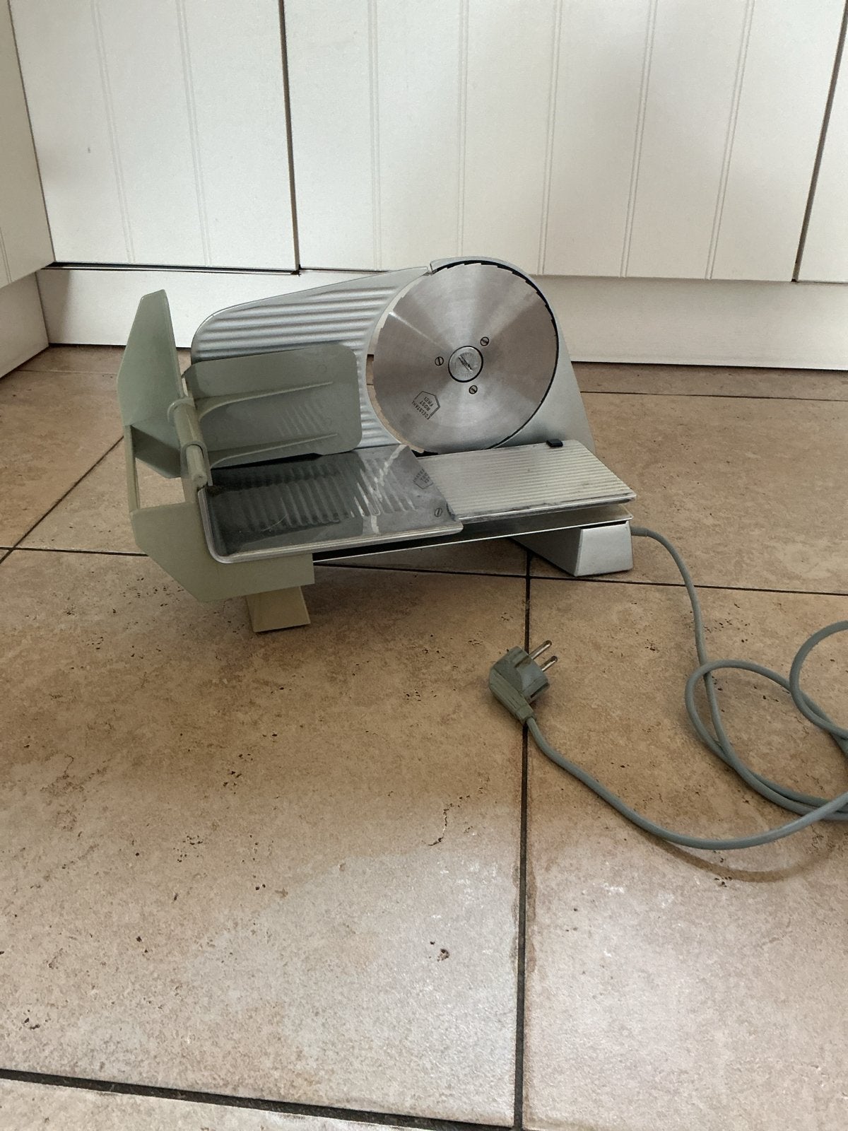 Graef Vleessnijmachine - Gebruikt, Ophalen, Gebruikt, Metaal, Snijmachine