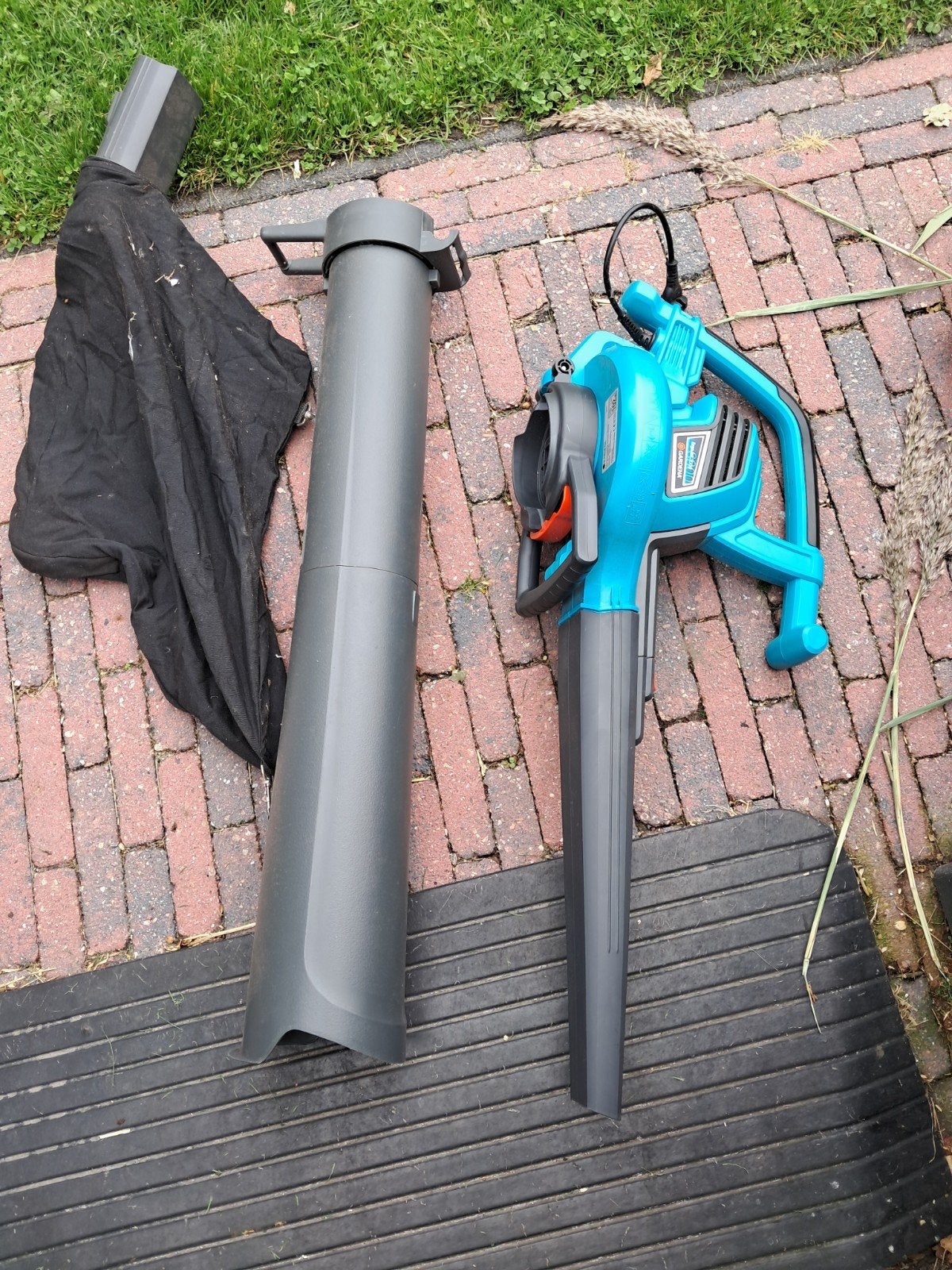 gardena bladblazer, Ophalen, Met opvangzak, Handgedragen, Zo goed als nieuw
