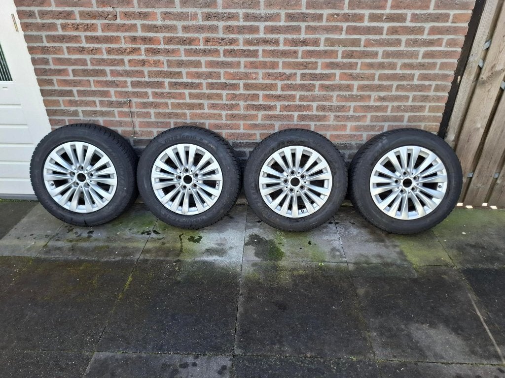 Winterbanden BMW 16" EN 17", Auto-onderdelen, Banden en Velgen, Ophalen, Gebruikt, 16 inch, Banden en Velgen